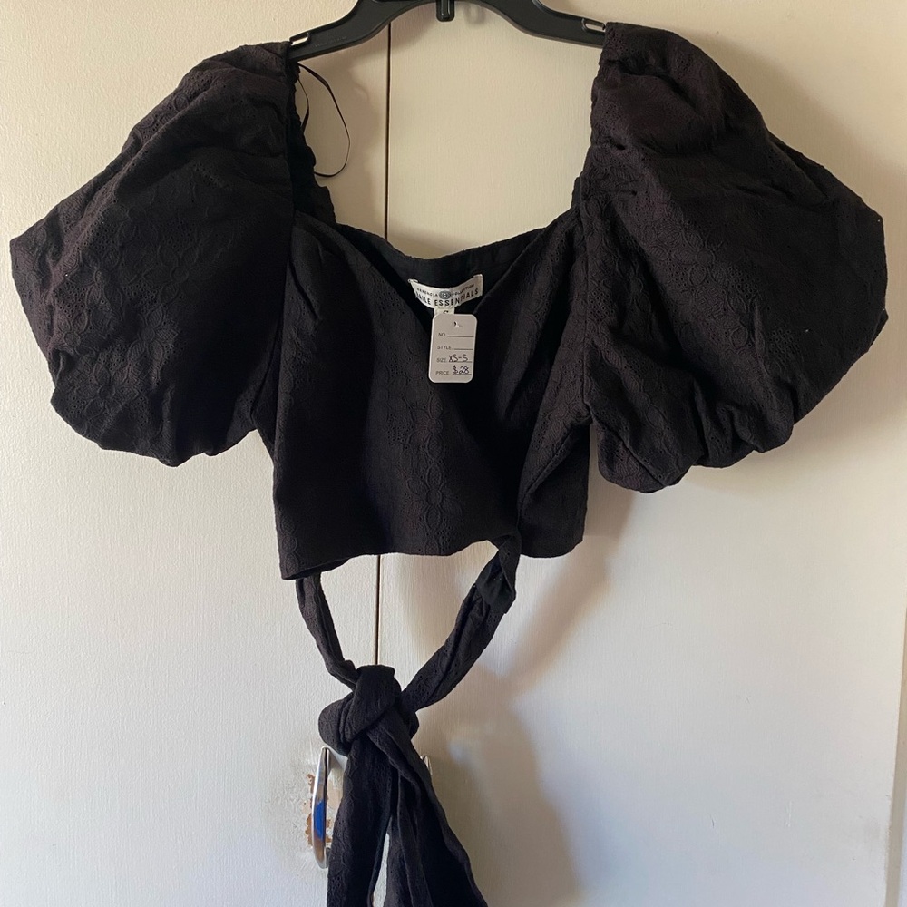 Elegant Black Puff Sleeve Blouse